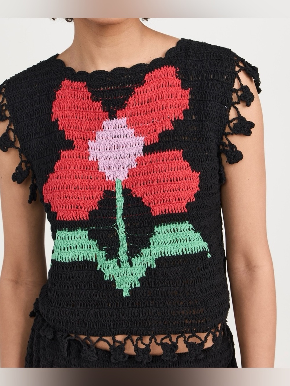 CeliaB Crochet Top Black Red Floral Fringe Trim Sleeveless Womens Size Medium